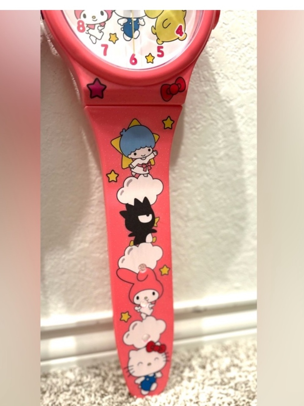 Hello Kitty and Friends Pink Wall Watch Clock - Picture 3 of 12